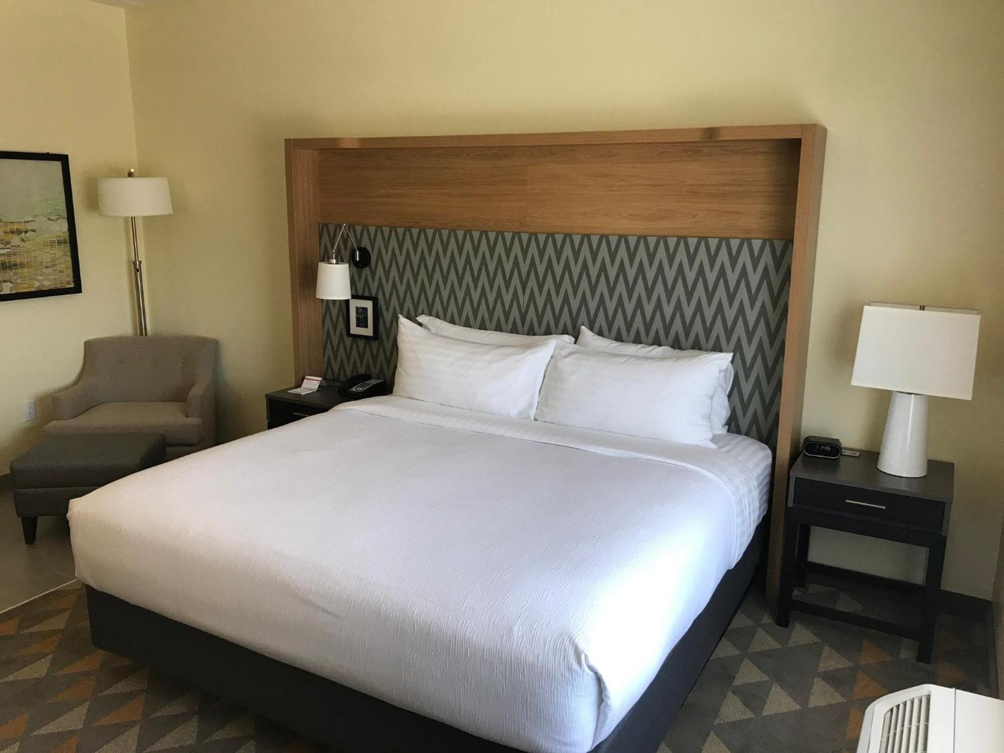 Holiday Inn & Suites Arden - Asheville Airport By Ihg Extérieur photo